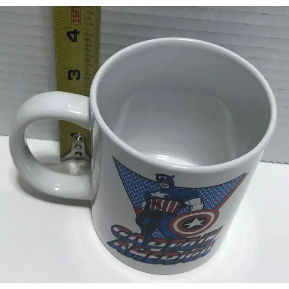 Marvel Comics 2011 Captain America super hero coffee mug tea cup ceramic Disney‎